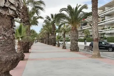 Townhouse With Communal Pool Ideal For Families Сasa de vacaciones *